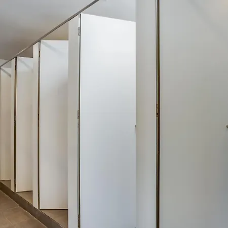 ホステル Hostellicious *