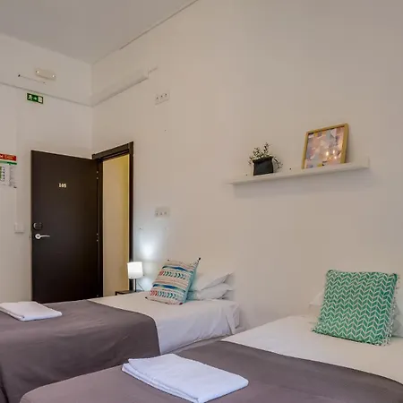 Hostellicious بيت شباب فارو