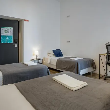 Hostellicious فارو