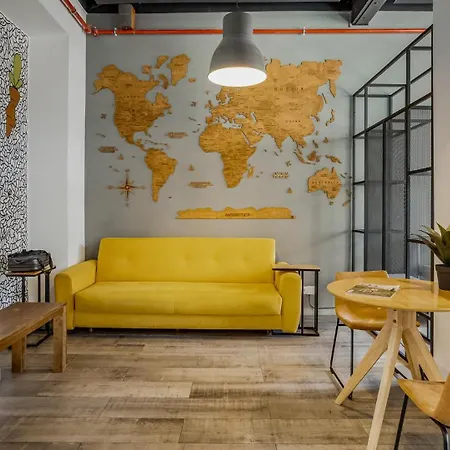 Hostellicious بيت شباب فارو