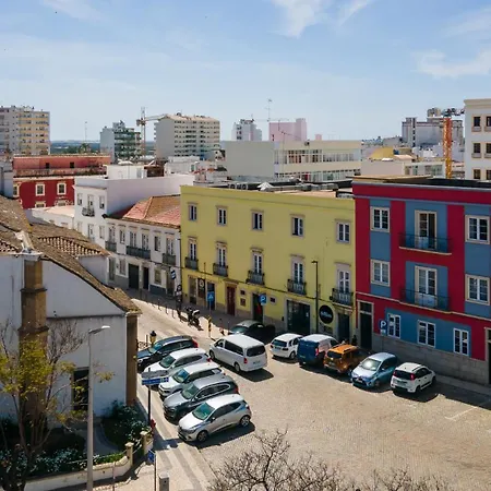 ホステル Hostellicious *