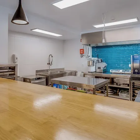 Hostellicious Hostel