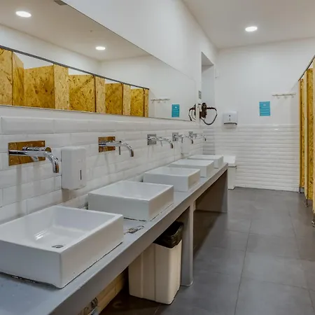 Hostellicious Hostal