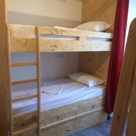 Hostellicious Albergue