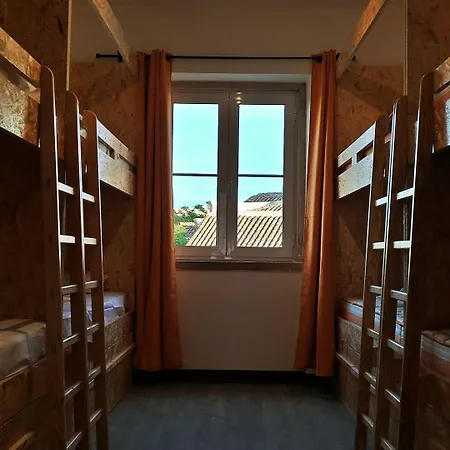 Хостел Hostellicious Фару