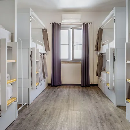 Hostellicious