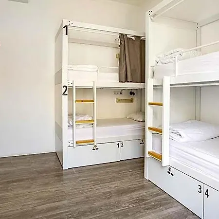 Hostellicious * Faro