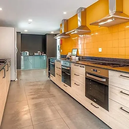 Hostellicious * Faro