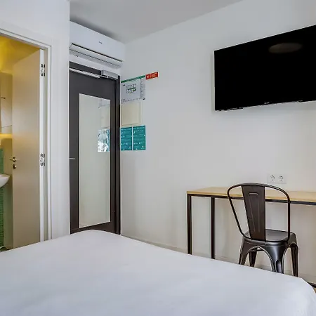 Hostellicious * Faro
