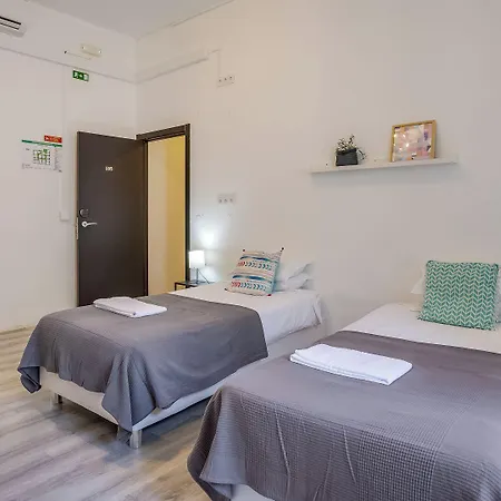 Hostellicious פארו